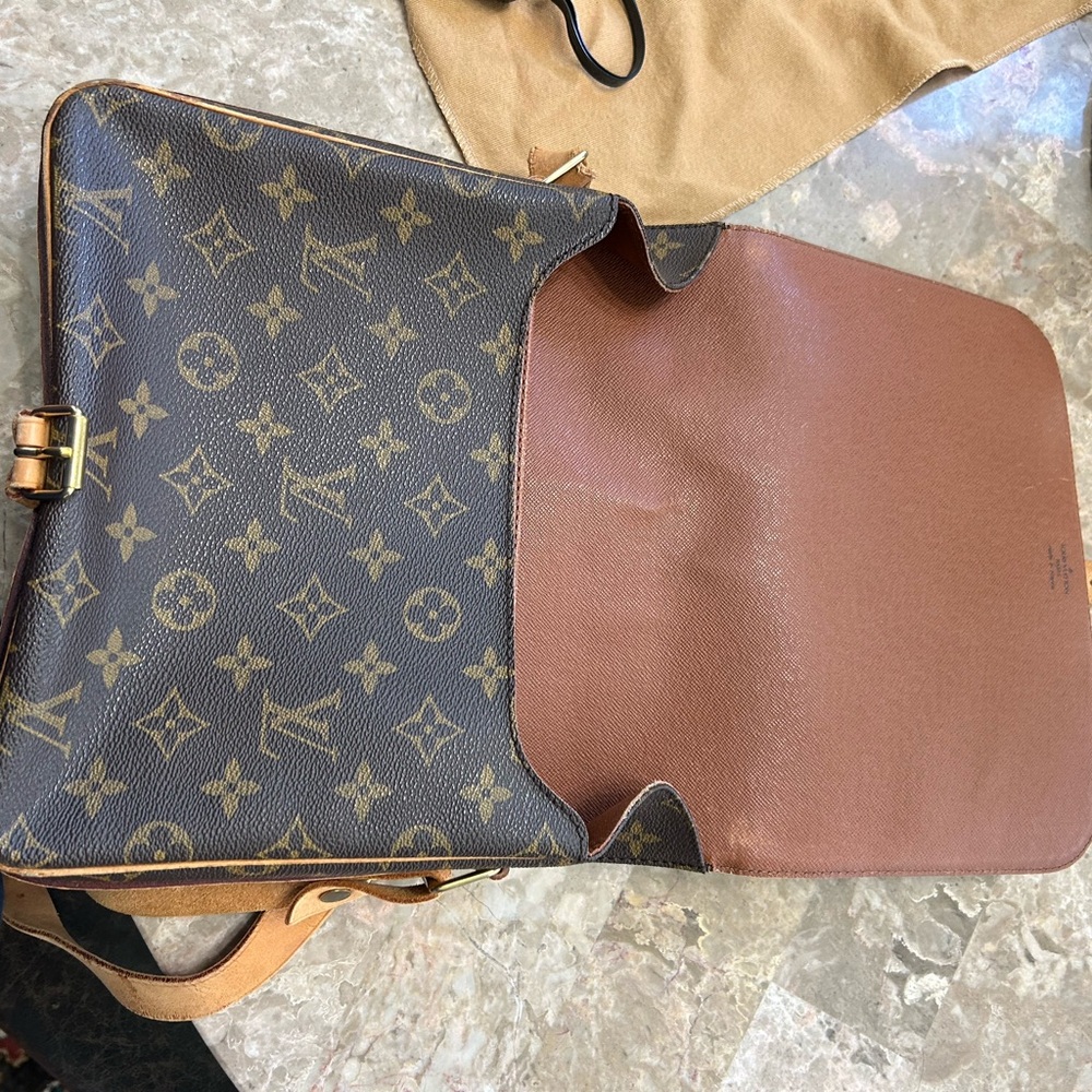 Elegant Brown and Tan Cartouchiere Crossbody Bag - Picture 7 of 17